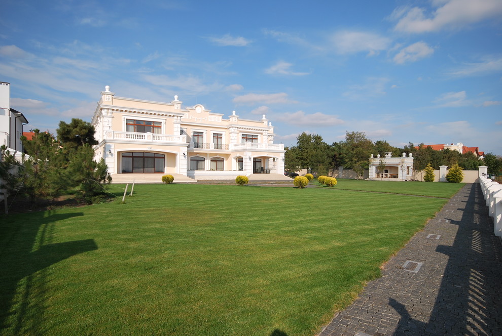 Лески морской фасад