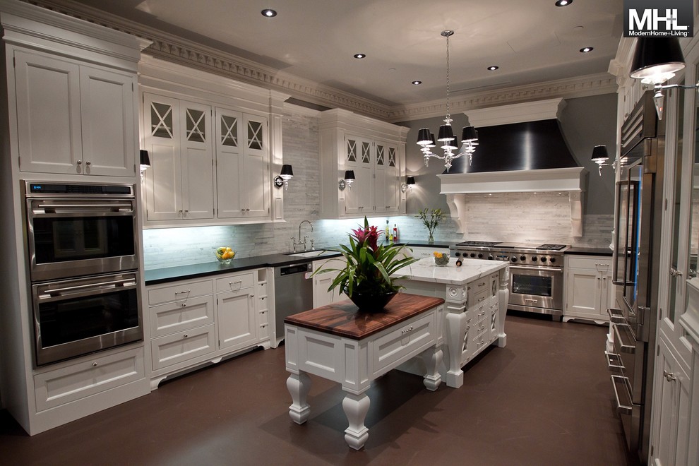 Transitional kitchen photo in Los Angeles