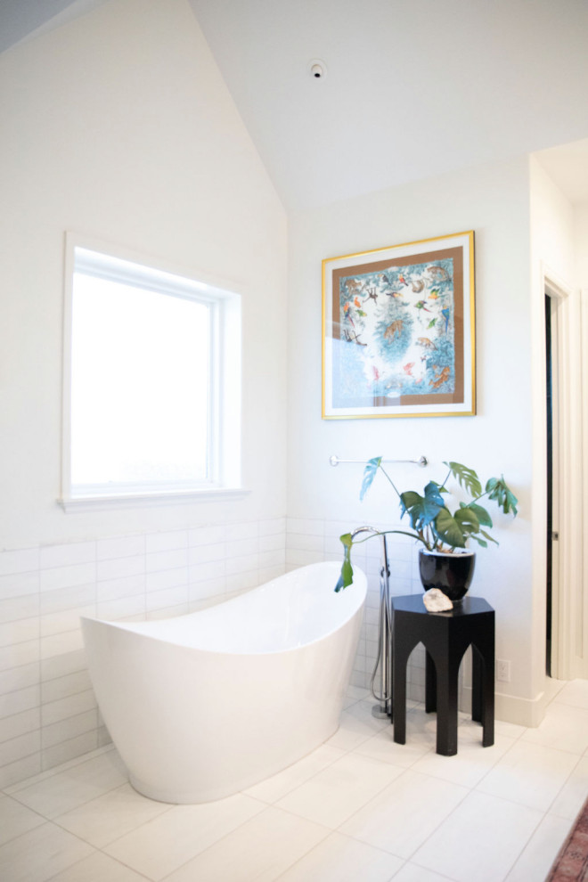 Entry, Living, Kitchen, Laundry + Bathrooms