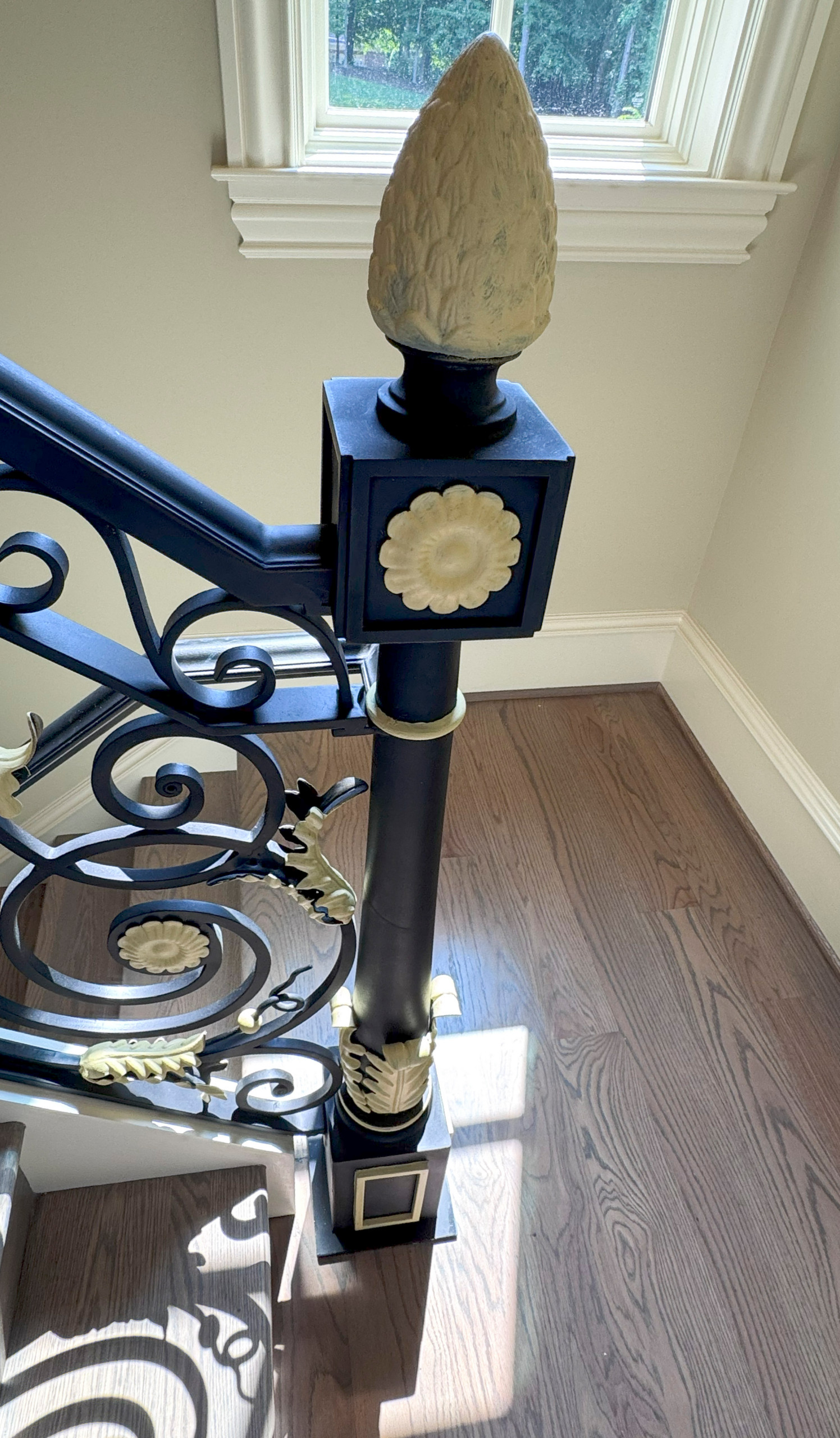 135_Vibrant Staircase with Touch of Historic Grandeur, Great Falls, VA 22066