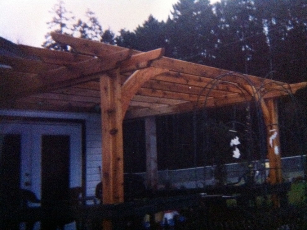 Inspiration for a rustic home design remodel in Seattle