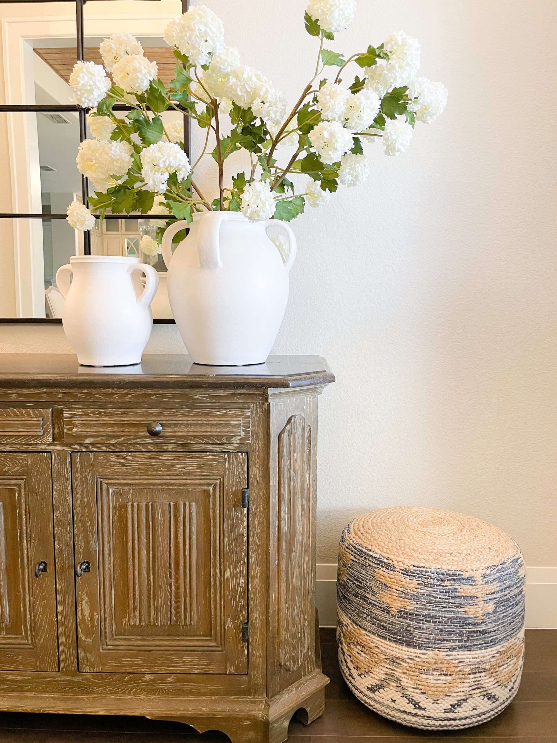 Lively Entryway