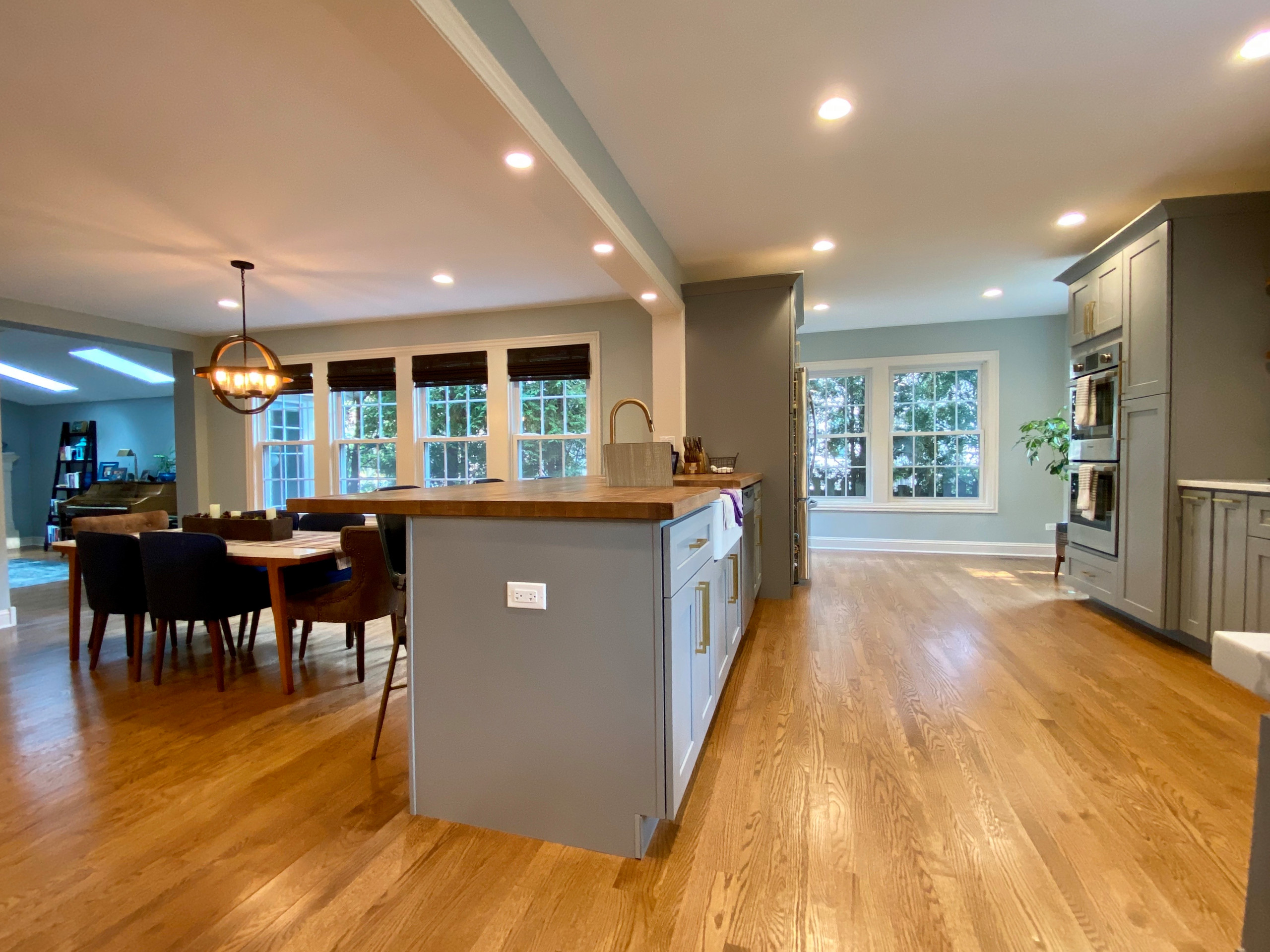 Highland Park Living Room / Kitchen / Wet Bar