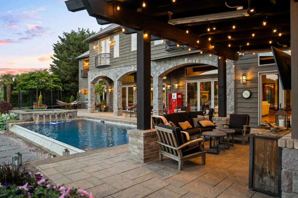 "River Time" Willamette Estate Staging - Lake Oswego, OR