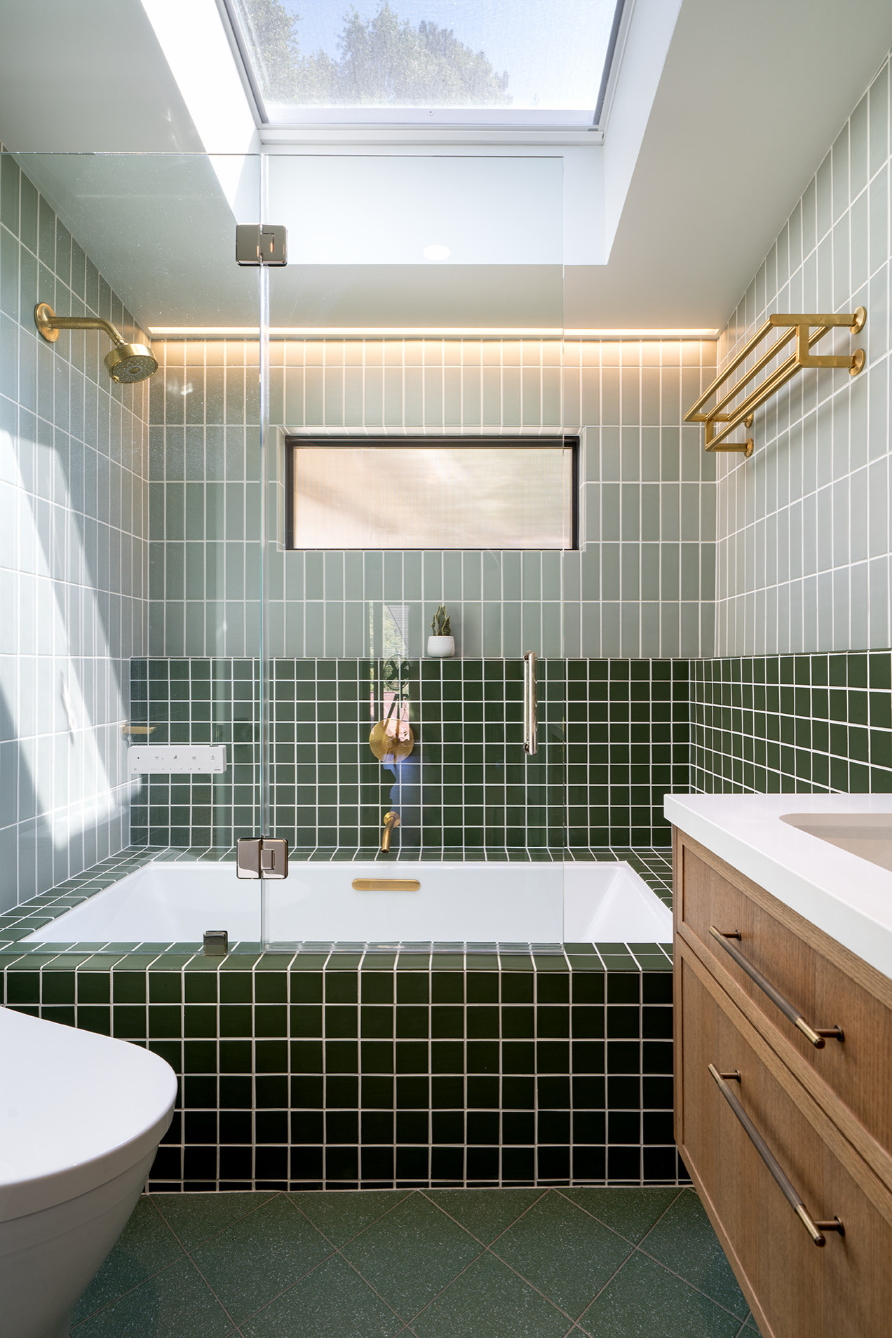 Warm Mid-Century Modern Home Remodel