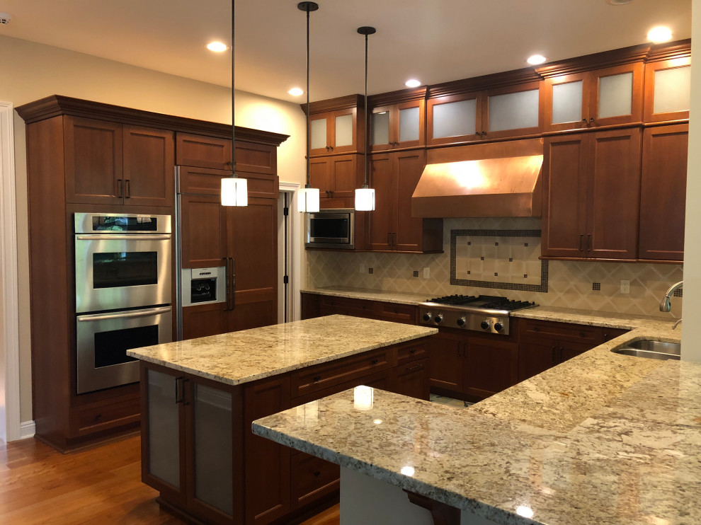 Inspiration for a transitional kitchen remodel in Indianapolis