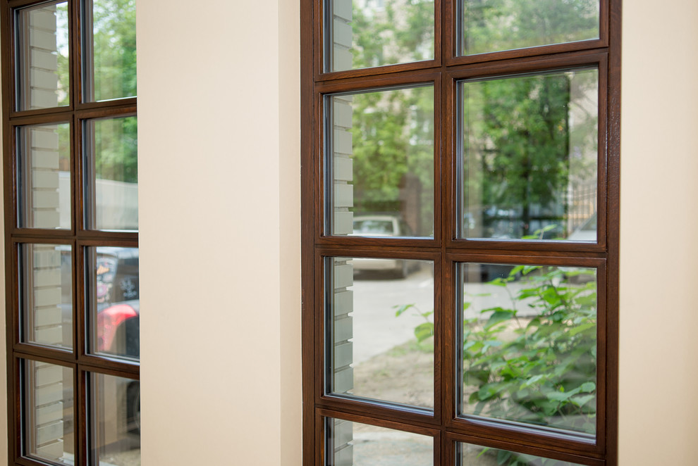 пер. Васнецова д.9 стр.2 (деревянные и дерево-алюминиевые окна и двери)