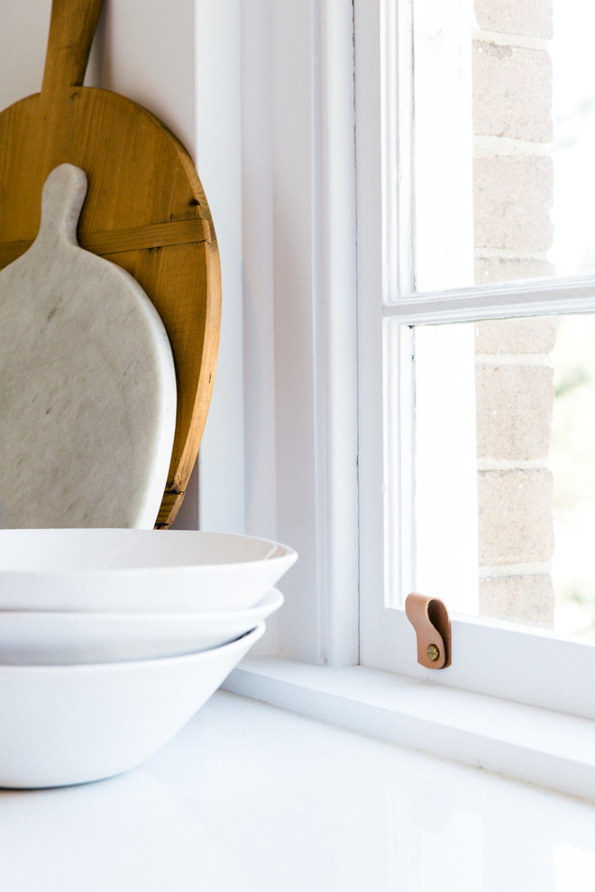 Bondi Apartment - Beach Style - Kitchen - Sydney - by Caroline McCredie ...