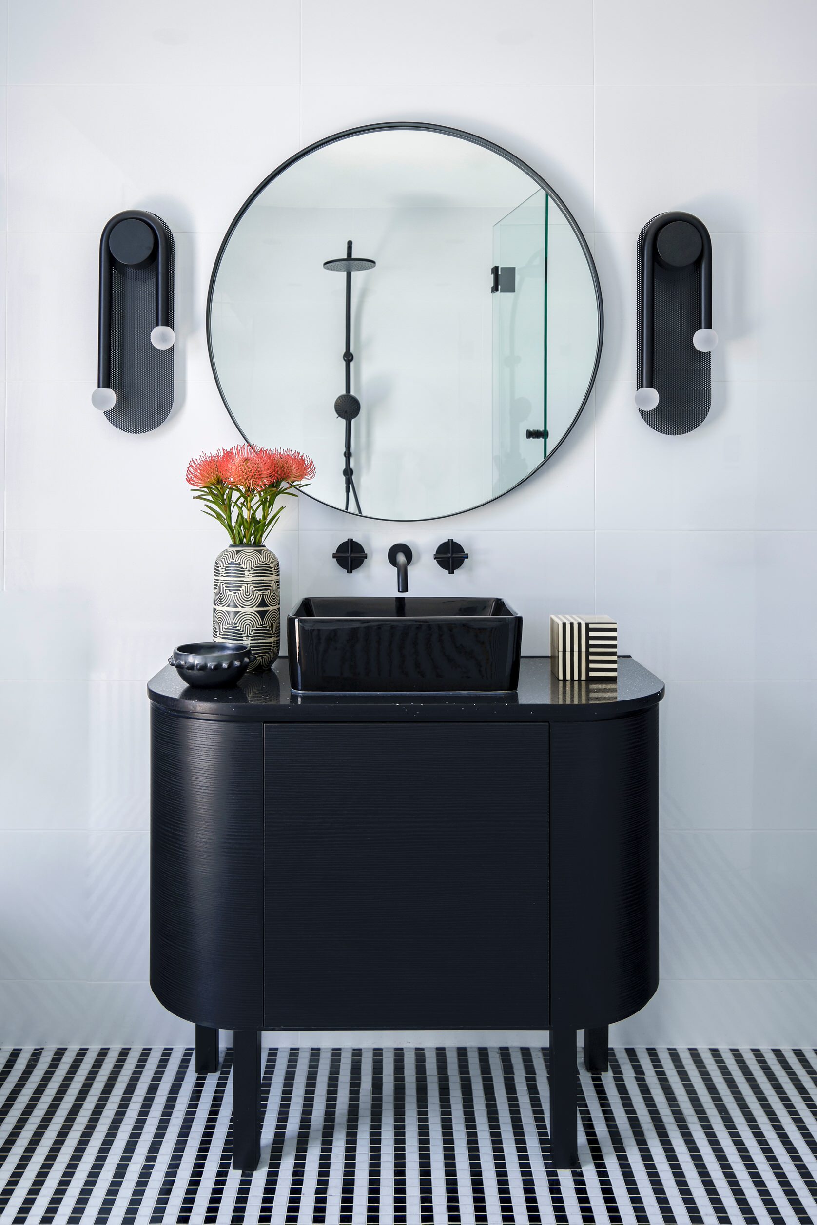 41+ Black Bathroom (DRAMATIC LOOK) - Chic Black Bathroom Ideas  Bathroom  design black, Black tile bathrooms, Bathroom shower walls
