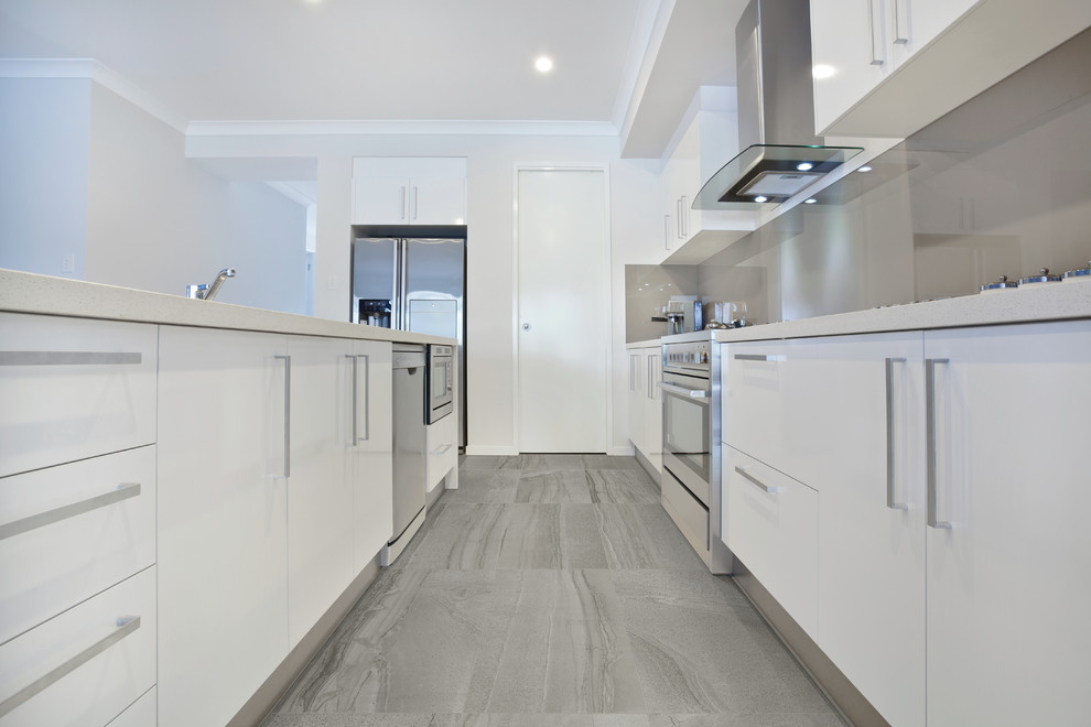 Example of a transitional kitchen design in New York