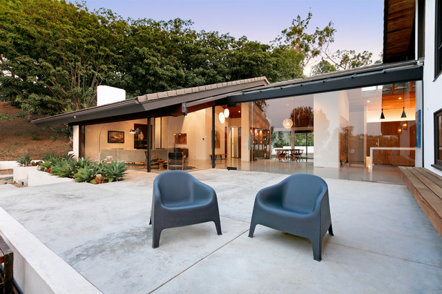 M house 
