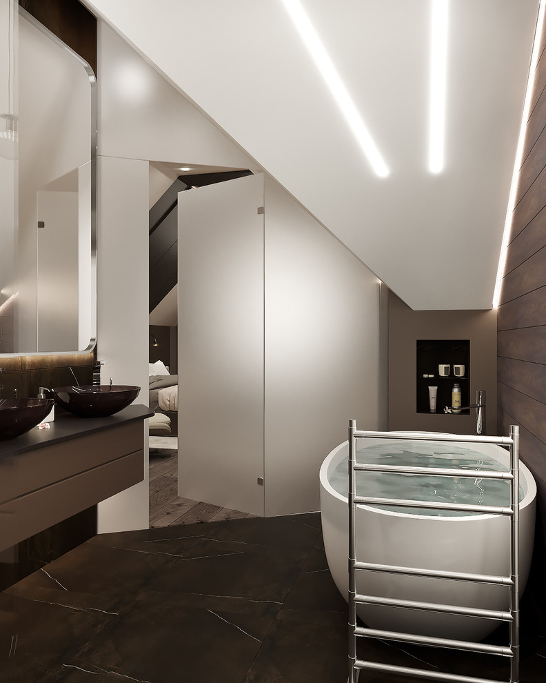 Сан. узел на втором этаже.