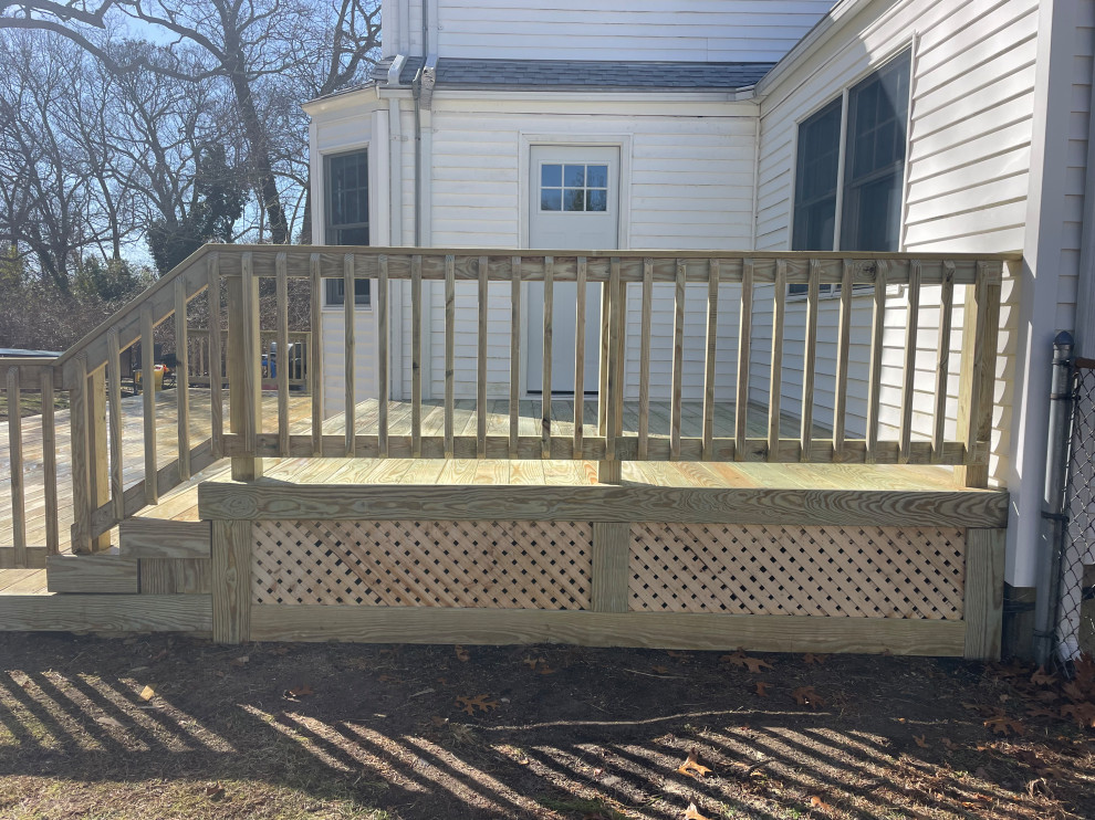 Deck - rustic deck idea in New York