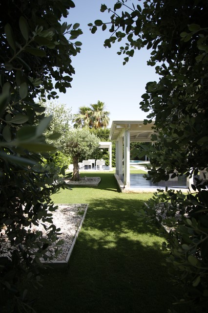 HMI contemporary-garden