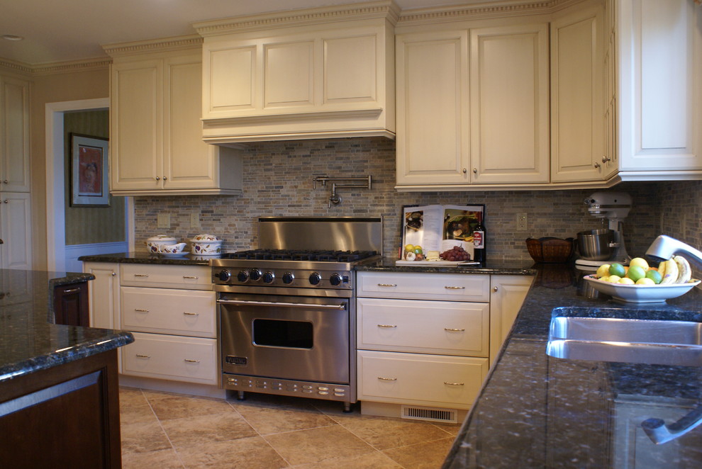 Kitchen Remodeling Projects - Traditional - Kitchen ...