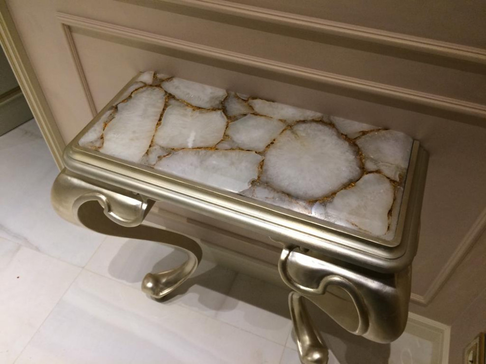 Столешницы из натурального белого Агата с сусальным золотом