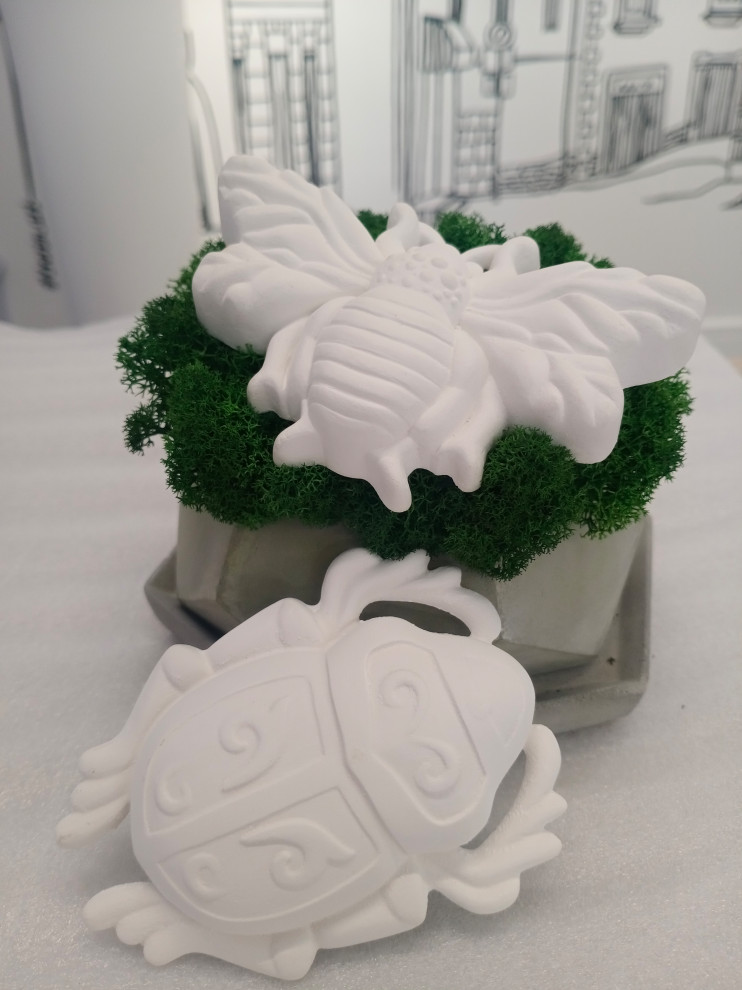 Гипсовые молдинги и декор для стен