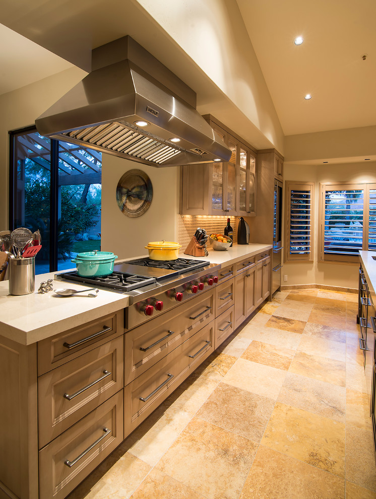 Kitchen - transitional kitchen idea in Phoenix