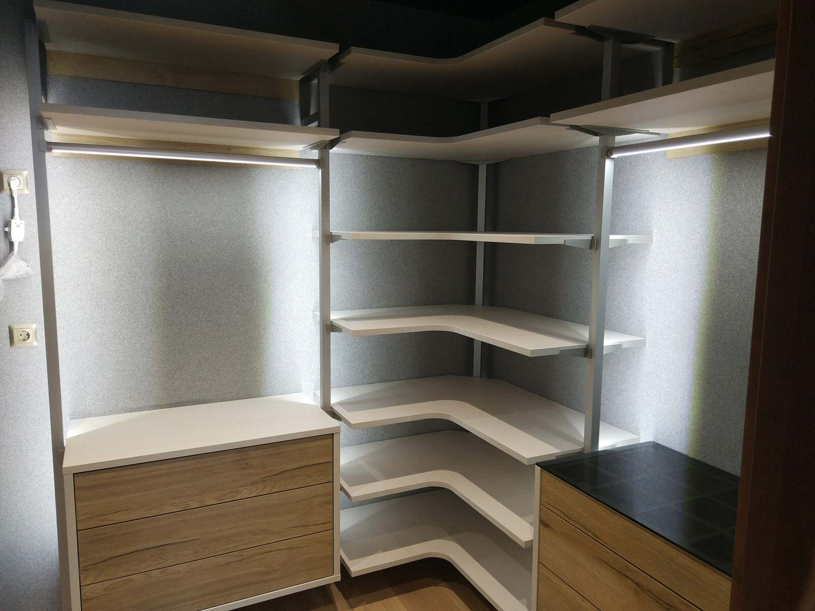 Гардеробная комната в ЖК Атлантис