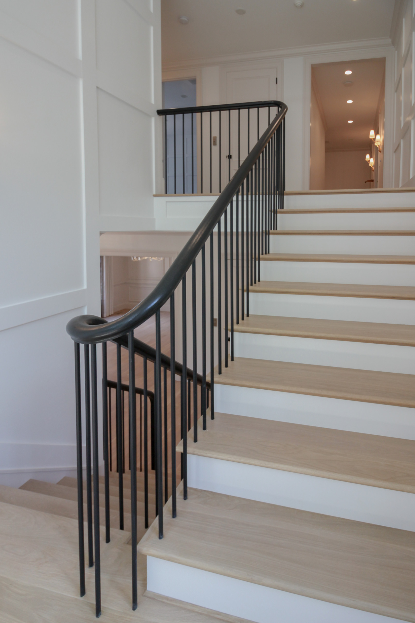 88_Clean & Modern Staircase, Arlington VA 22207
