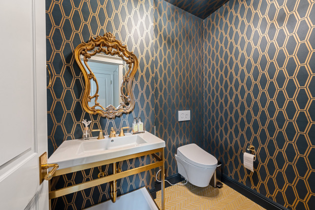 No Expense Spared in Oakland - Fun! modern-gaestetoilette