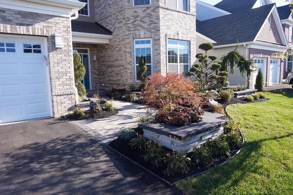 Monroe NJ, Front Contemporary Landscaping