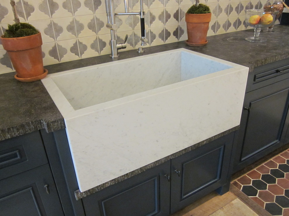 Inspiration for a transitional kitchen remodel in Orange County