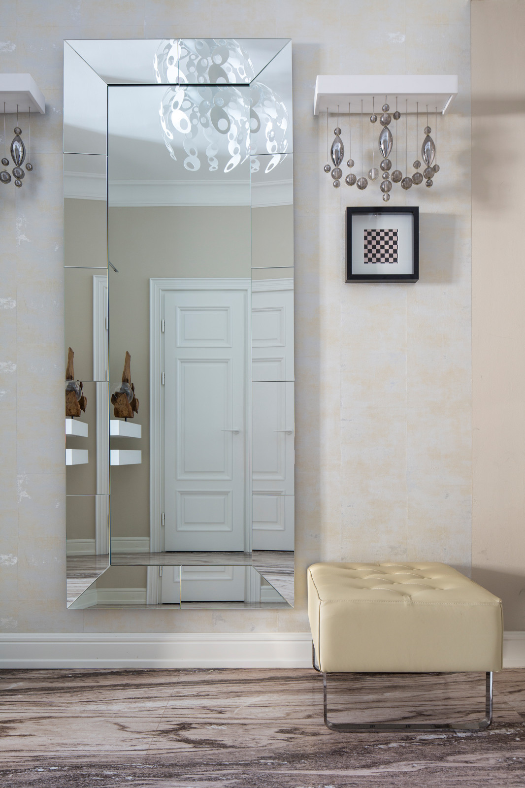 Античный минимализм - квартира на Арбате 85 м2