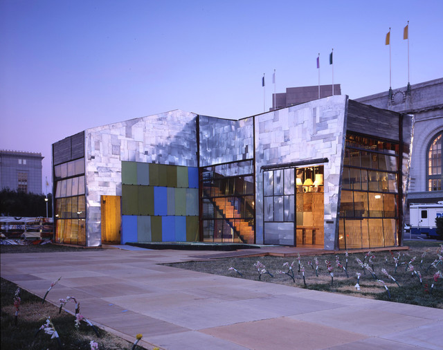 Scraphouse industriel-facade