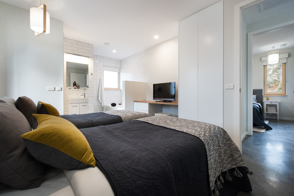 Photo of a contemporary bedroom in Geelong.