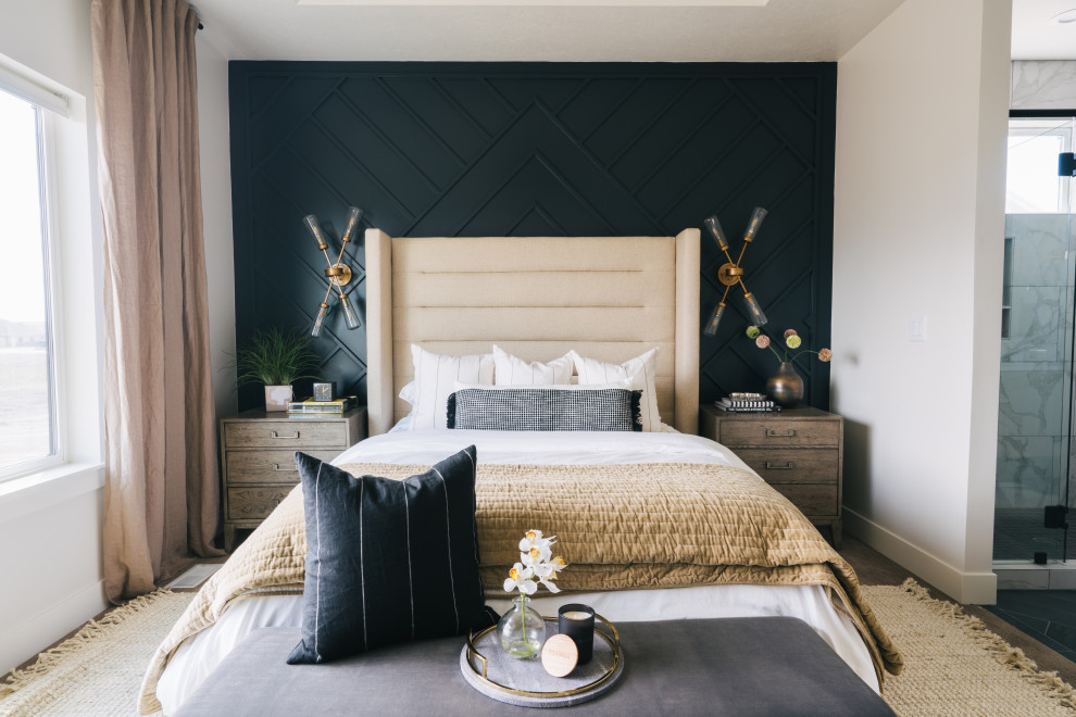 ソルトレイクシティにあるトランジショナルスタイルのおしゃれな寝室のレイアウト