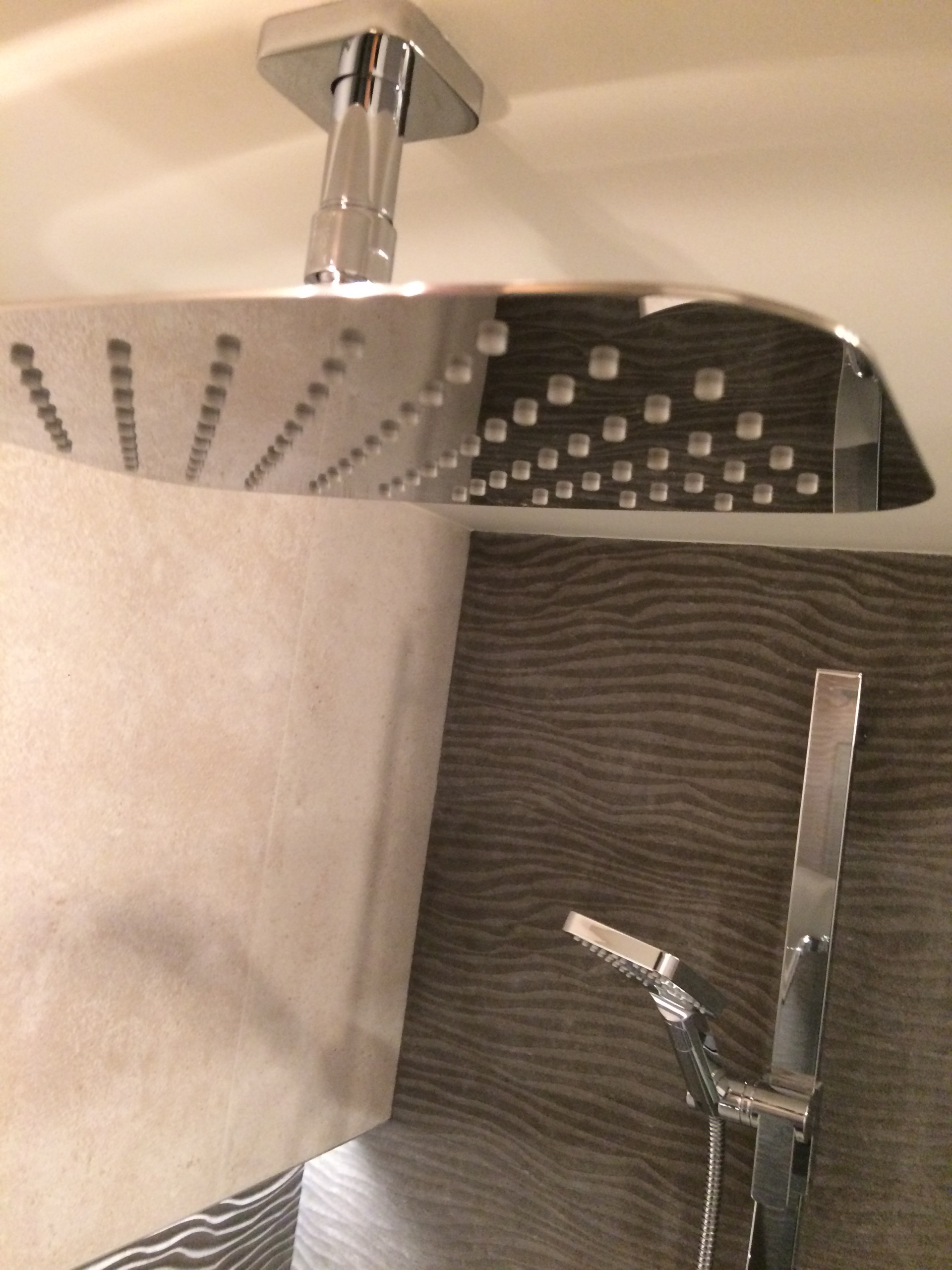 Creative Richmond Ensuite