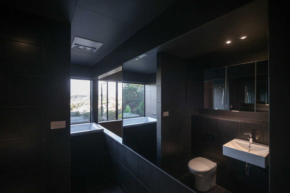 Inspiration for a mid-sized contemporary bathroom in Hobart.