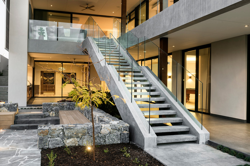 Photo of a contemporary exterior in Perth.