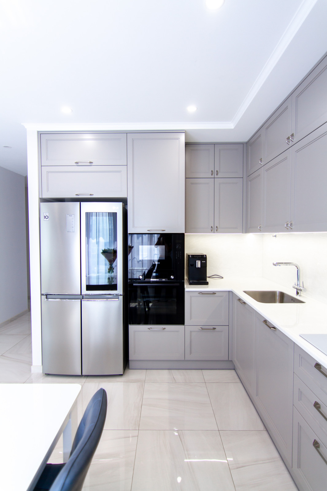 Неоклассика в нежно-кофейном цвете