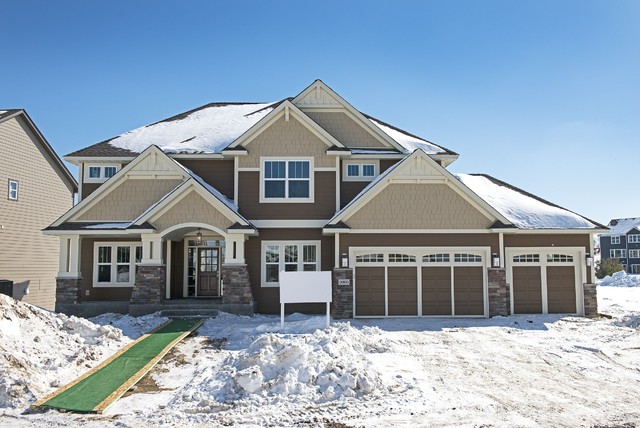 Aspen Plus traditional-house-exterior