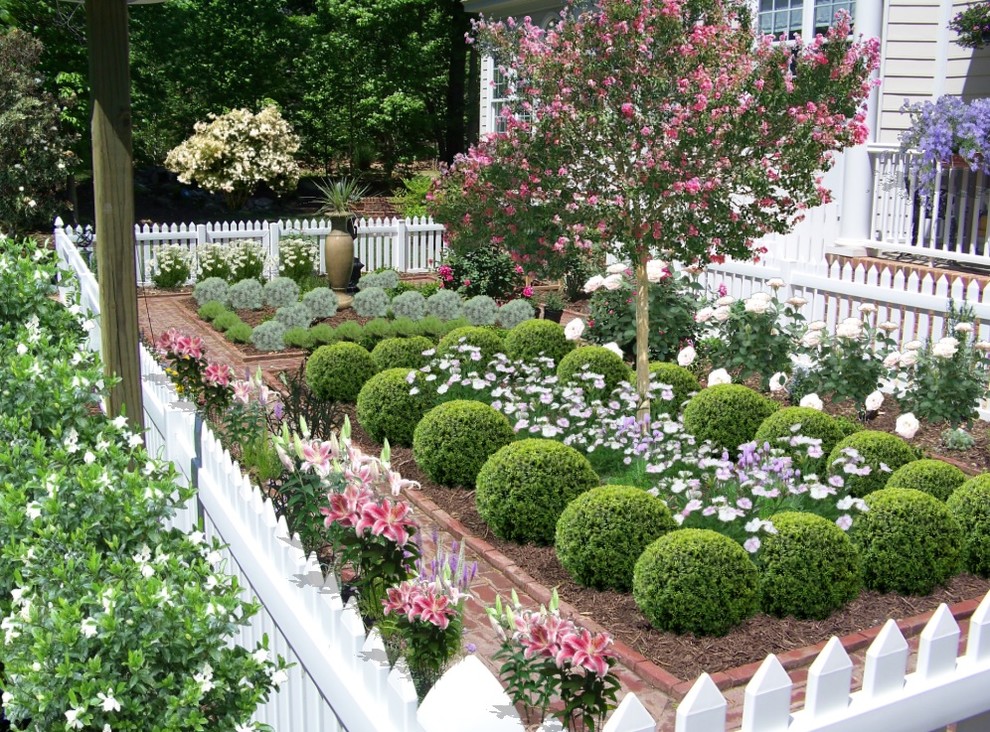 Colonial Style Gardens
