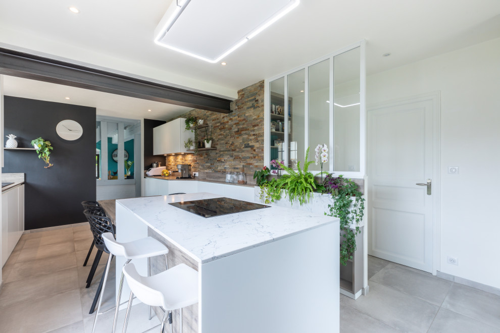 Rénovation complète d'une cuisine, abattement d'un mur porteur