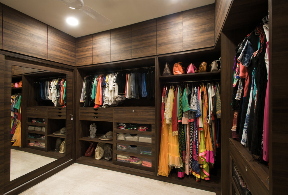 Design ideas for a contemporary storage and wardrobe in Ahmedabad.