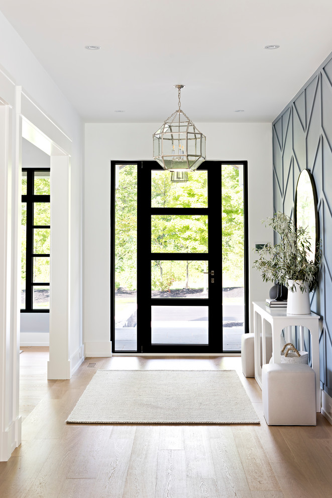 Entryway - transitional entryway idea in Toronto