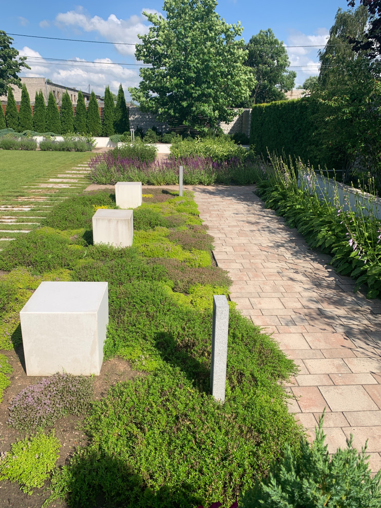 Современный сад для семьи