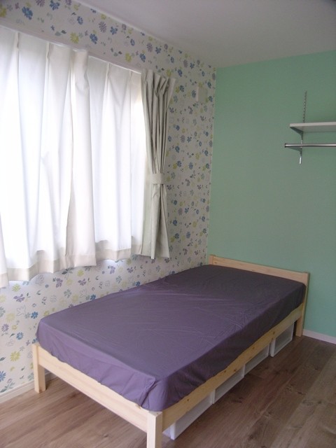 カラフルハウス skandinavisch-schlafzimmer