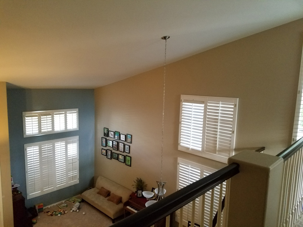 Inspiration for a transitional home design remodel in Orange County