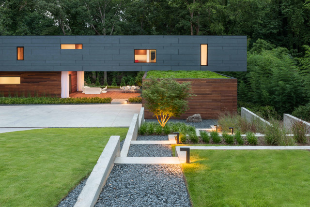 Split Box House contemporary