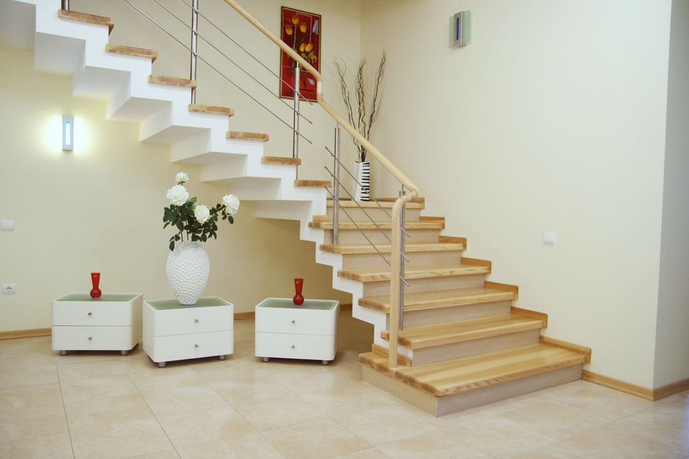 Лестница с ограждением из нержавейки «YASEN»