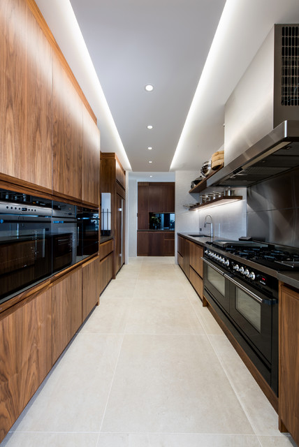 Lagoon House tropical-kitchen