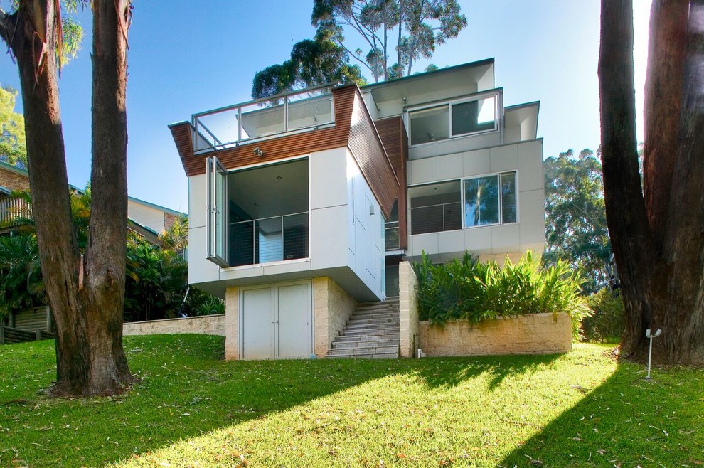 This is an example of a contemporary exterior in Sydney.