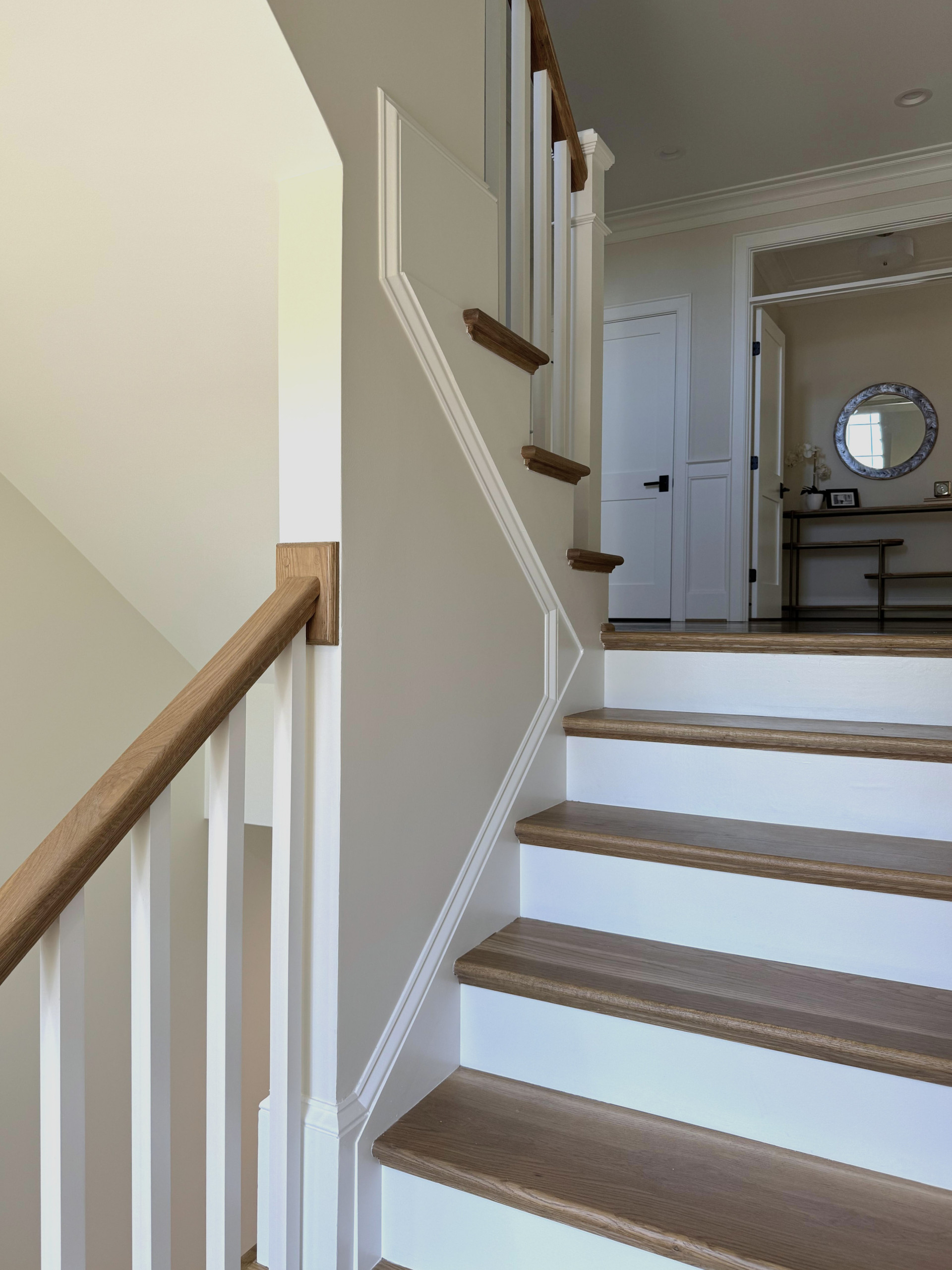 141_Timeless U Shaped Stair with Traditional Box Newels, Arlington, VA 22207