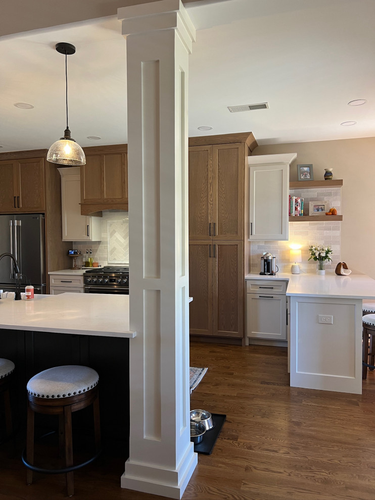 Chic Indian Lake Kitchen