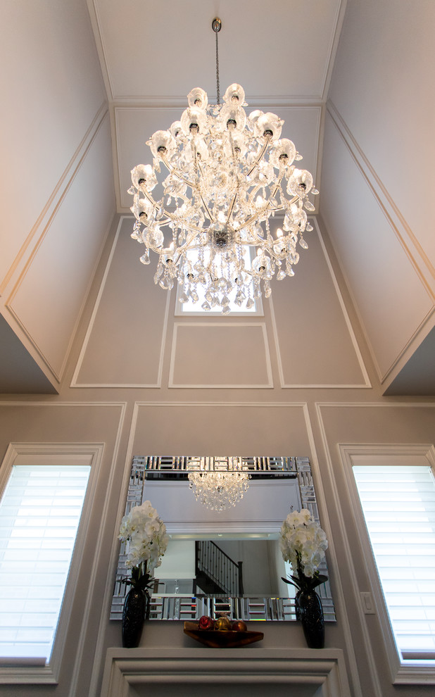 Inspiration for a transitional dining room remodel in Toronto